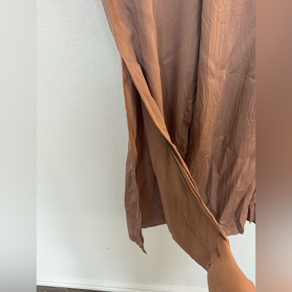 Lunya Silk Pants Size Medium, Beige/Pink - Picture 6 of 7